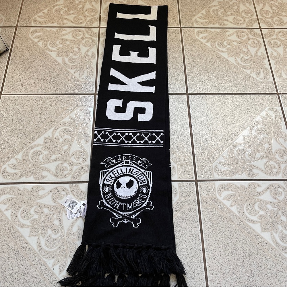 New Disney World Parks JACK SKELLINGTON Nightmare Before Christmas Scarf